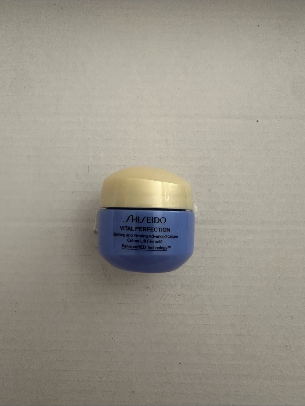 Shiseido Vital Perfection Cream - - Picture 2 of 3